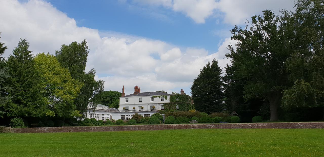 Rowton Hall Hotel And Spa Честер Екстер'єр фото